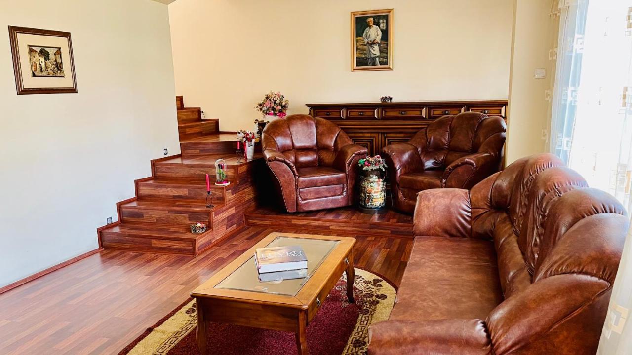 Апартаменты Leto House Тыргу-Жиу Экстерьер фото