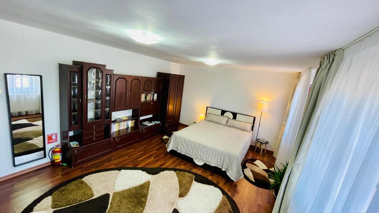Апартаменты Leto House Тыргу-Жиу Экстерьер фото