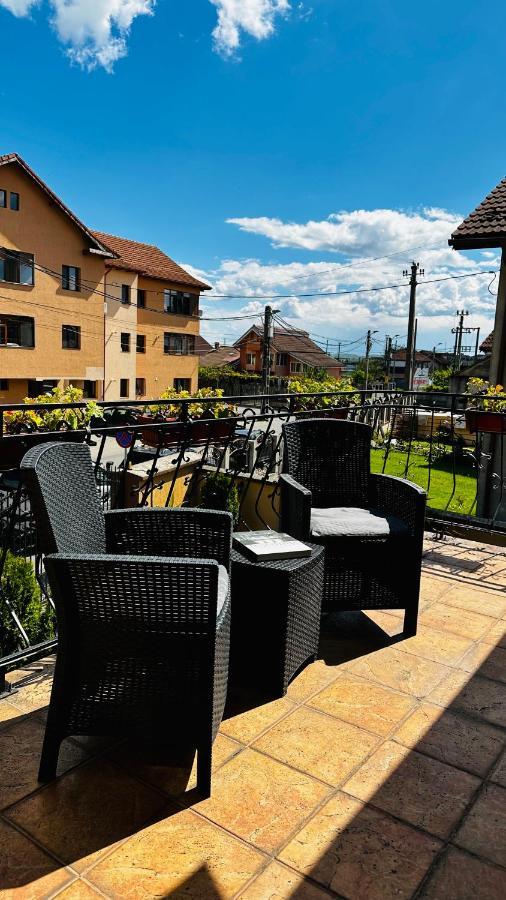 Апартаменты Leto House Тыргу-Жиу Экстерьер фото