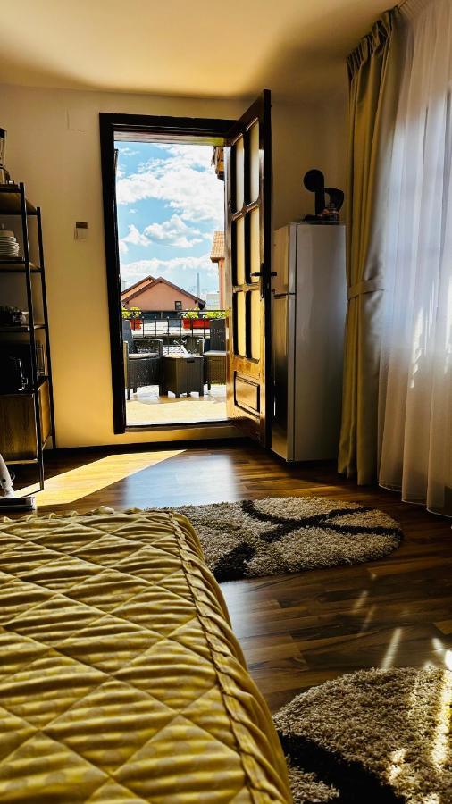 Апартаменты Leto House Тыргу-Жиу Экстерьер фото