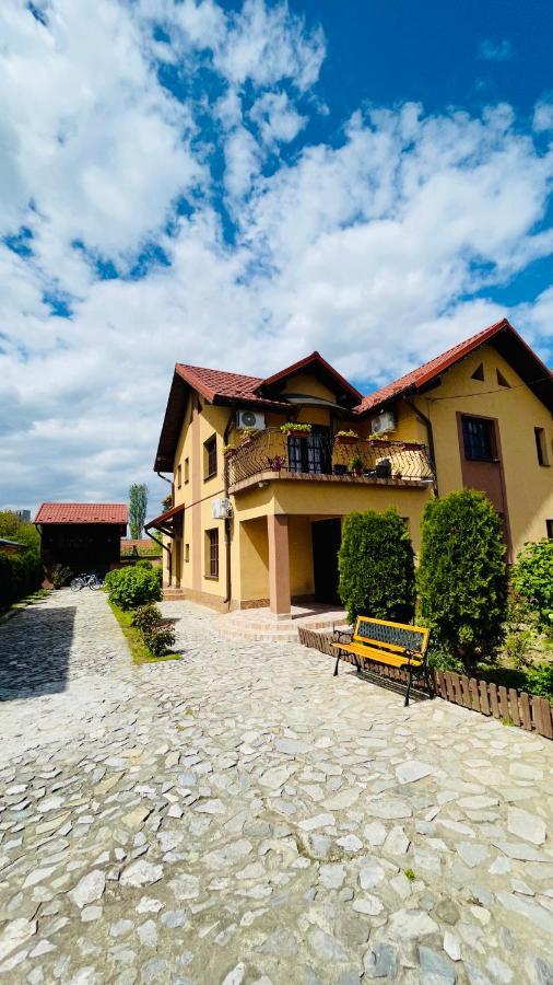 Апартаменты Leto House Тыргу-Жиу Экстерьер фото