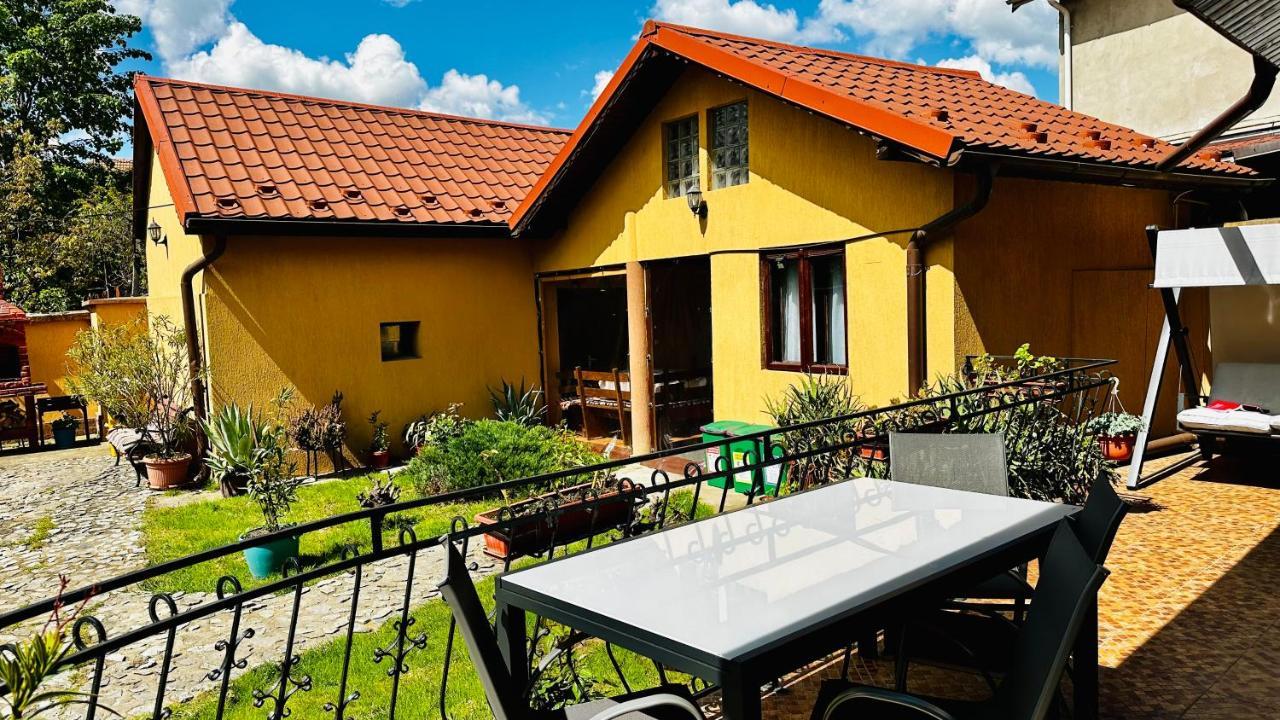 Апартаменты Leto House Тыргу-Жиу Экстерьер фото